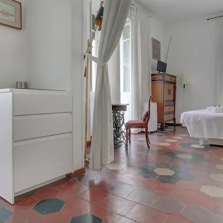 Charming Colosseum Apartment Rome