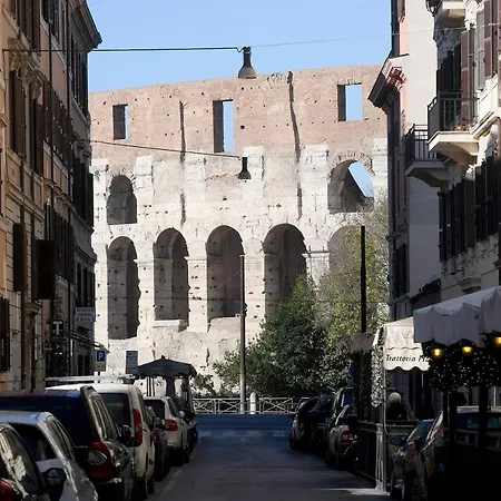 Charming Colosseum * Řím